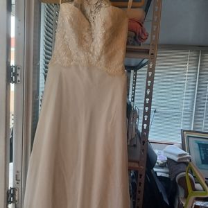 Wedding dress